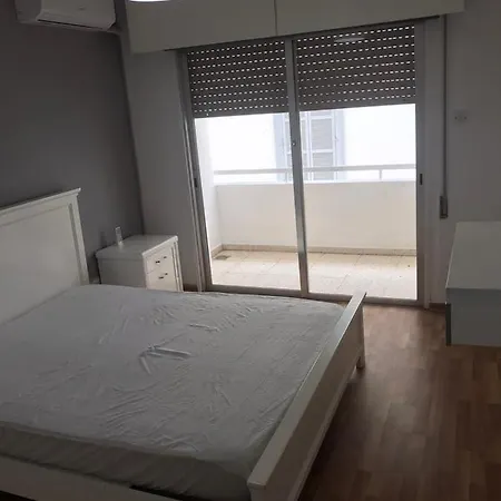 Cityview Apartment *